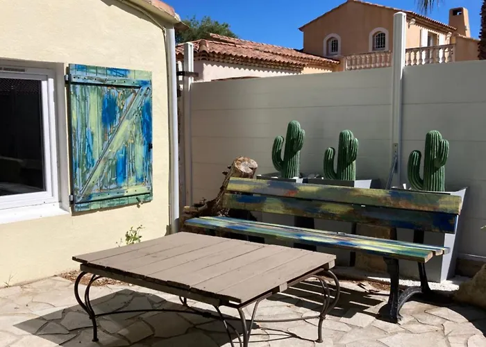 Ferienhaus Maisonnette Avec Terrasse Et Patio A *