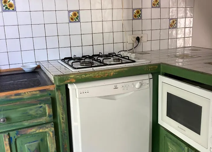 Maisonnette Avec Terrasse Et Patio A