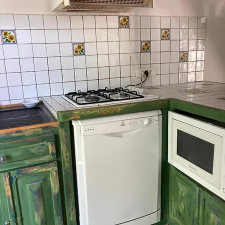 Maisonnette Avec Terrasse Et Patio A